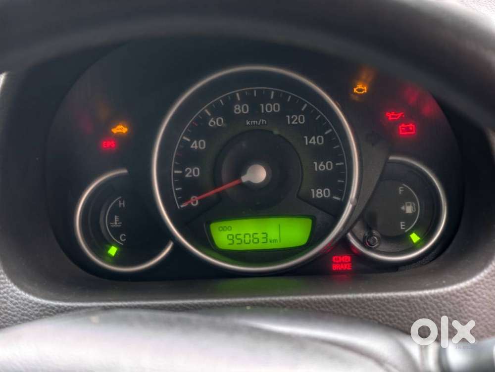 Hyundai Eon Magna +, 2011, Petrol
