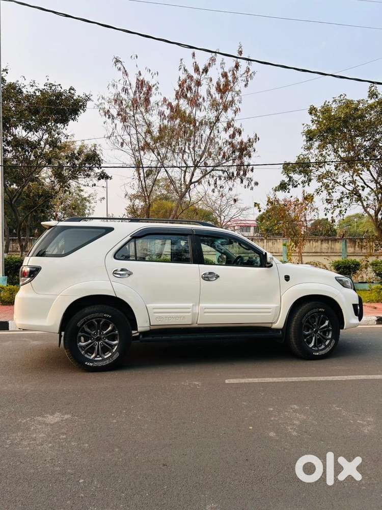 Toyota Fortuner 2015 3.0l 4wd Trt Sportivo Top Model