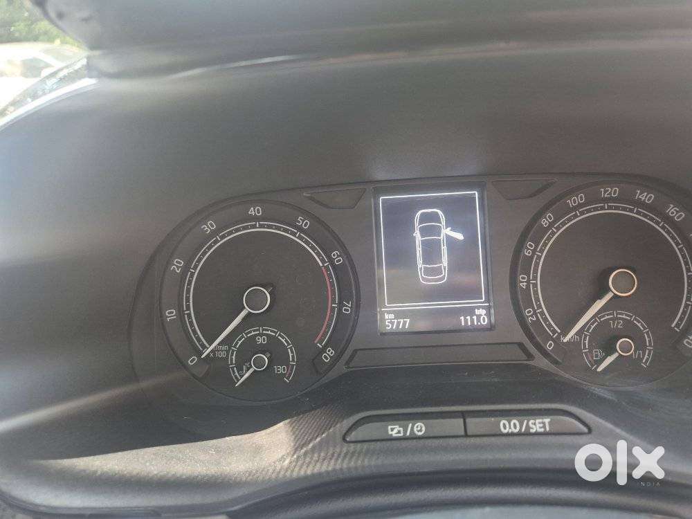 Skoda Slavia Style 1.0l Tsi At, 2024, Petrol