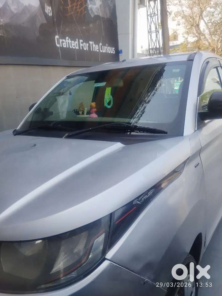 Mahindra Kuv 100 2016