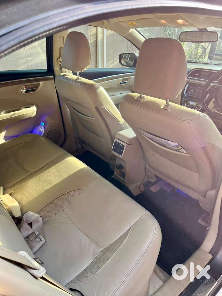 Maruti Suzuki Ciaz Alpha Hybrid (top Model)