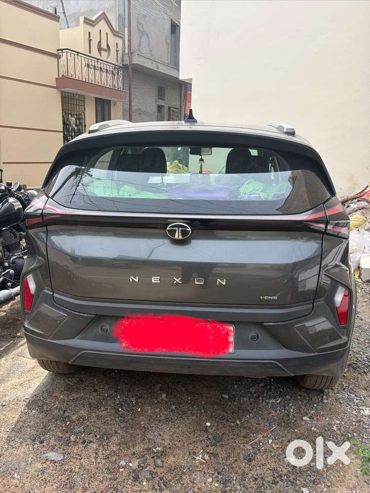 Tata Nexon Smart Plus S 2024