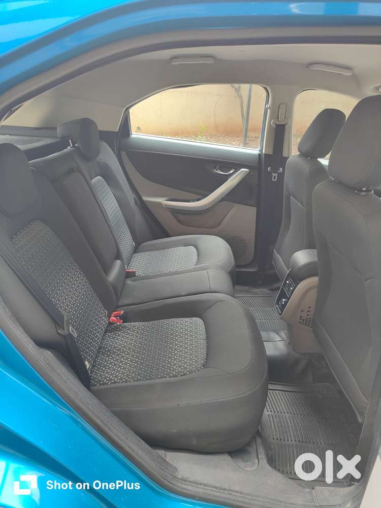 Tata Nexon 1.2 Revotron Xza Plus (l), 2019, Petrol
