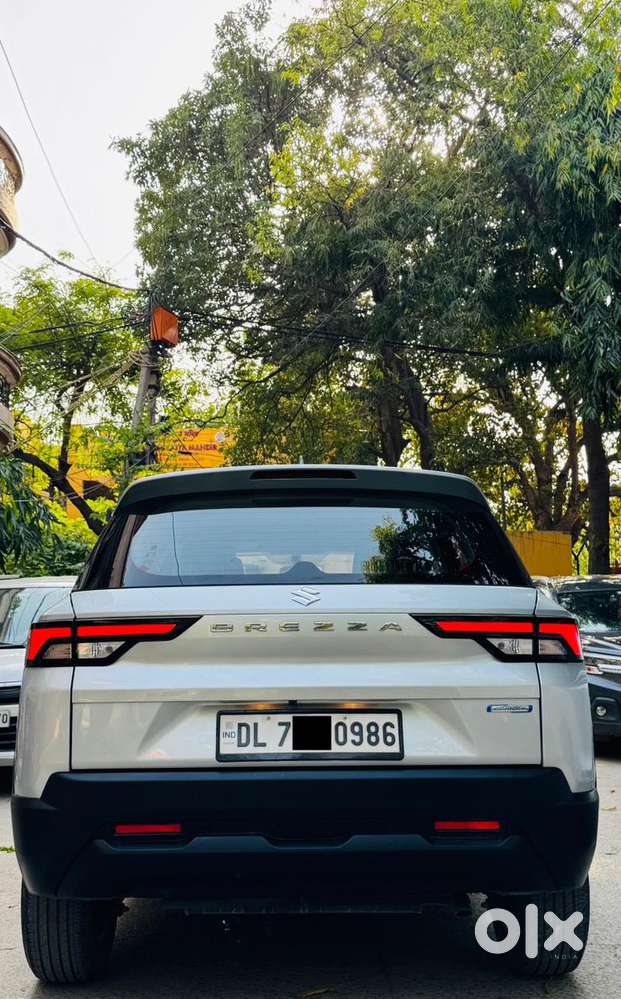 Maruti Suzuki Brezza 1.5 Vxi Smart Hybrid, 2023, Petrol