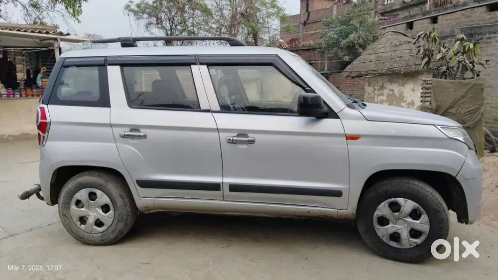 Mahindra Tuv 300 2018
