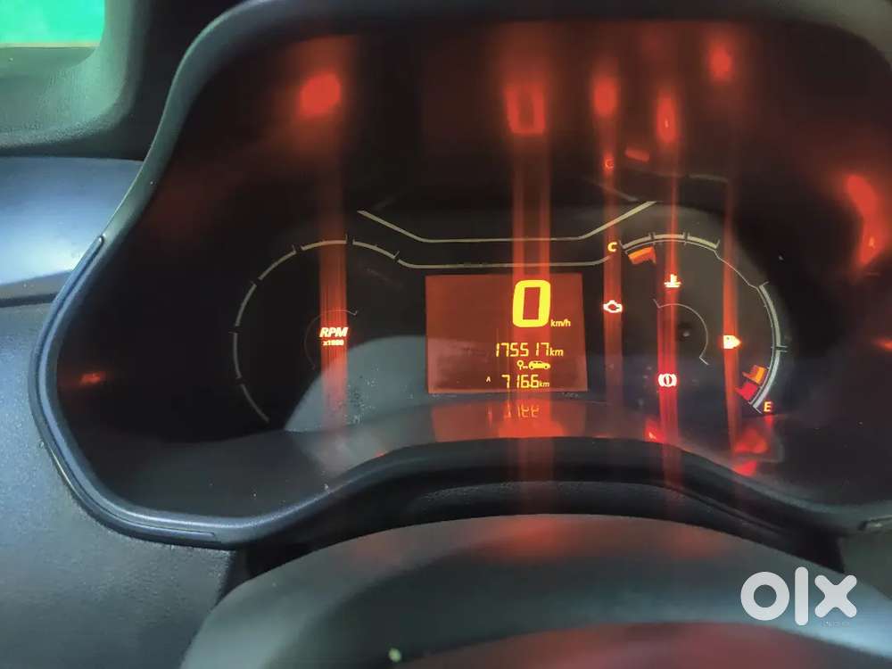 Renault Triber 2021 Cng & Hybrids 180000 Km Driven