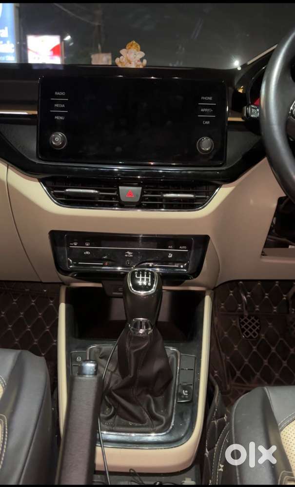 Skoda Slavia Facelift, 2022, Petrol