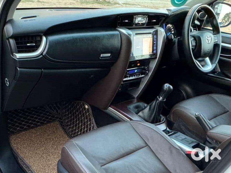 Toyota Fortuner [2021-ongoing] 2.8 2wd Diesel At, 2021, Diesel