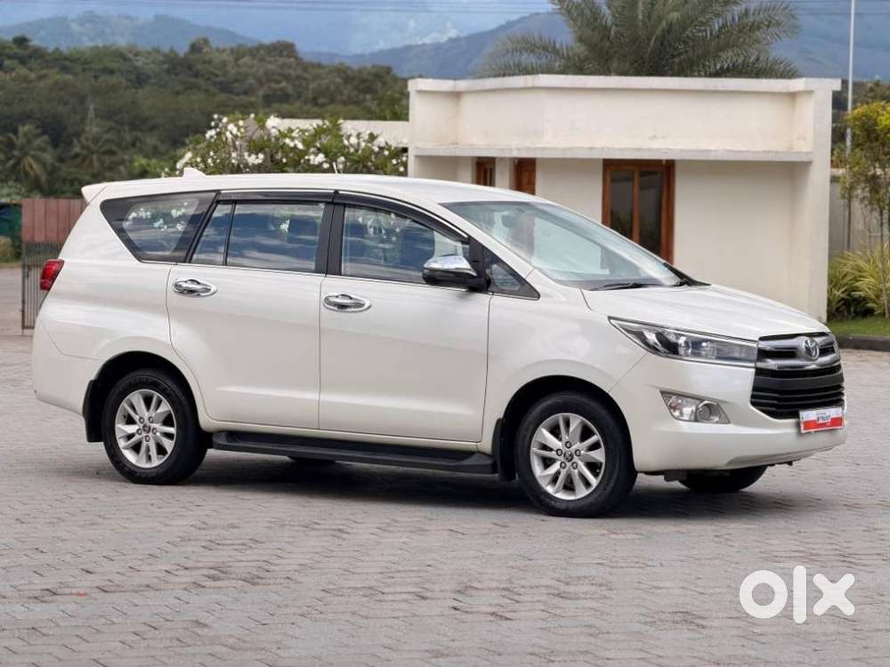 Toyota Innova Crysta 2.4 V 8 Str, 2018, Diesel