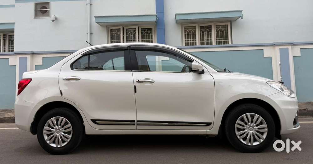 Maruti Suzuki Swift Dzire 1.3 Vxi, 2022, Petrol