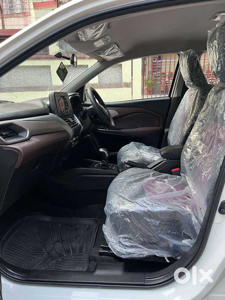 Maruti Suzuki Fronx Delta Plus 1.2 Ags, 2024, Petrol