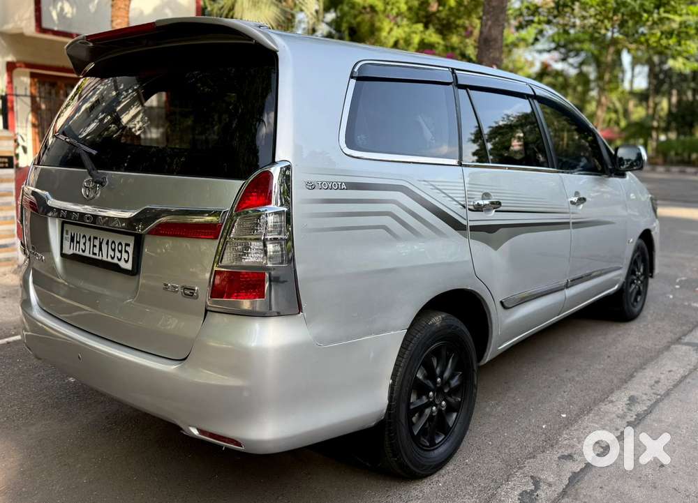 Toyota Innova 2.5 Vx 8 Seater Bs Iv, 2013, Diesel