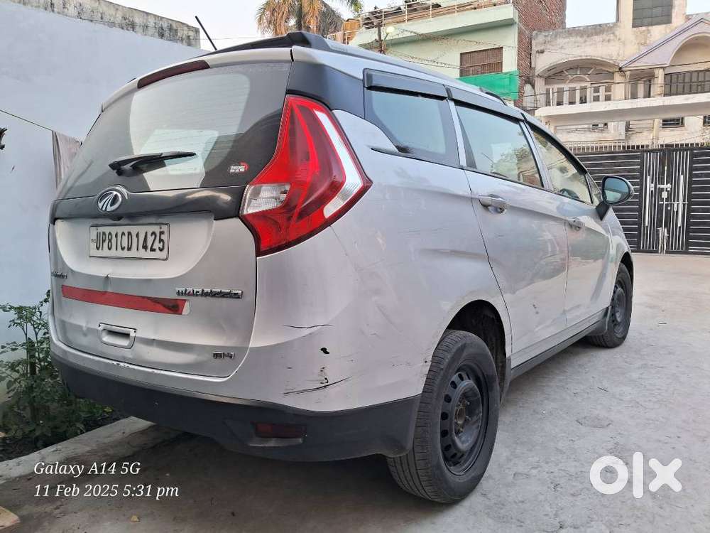 Mahindra Marazzo