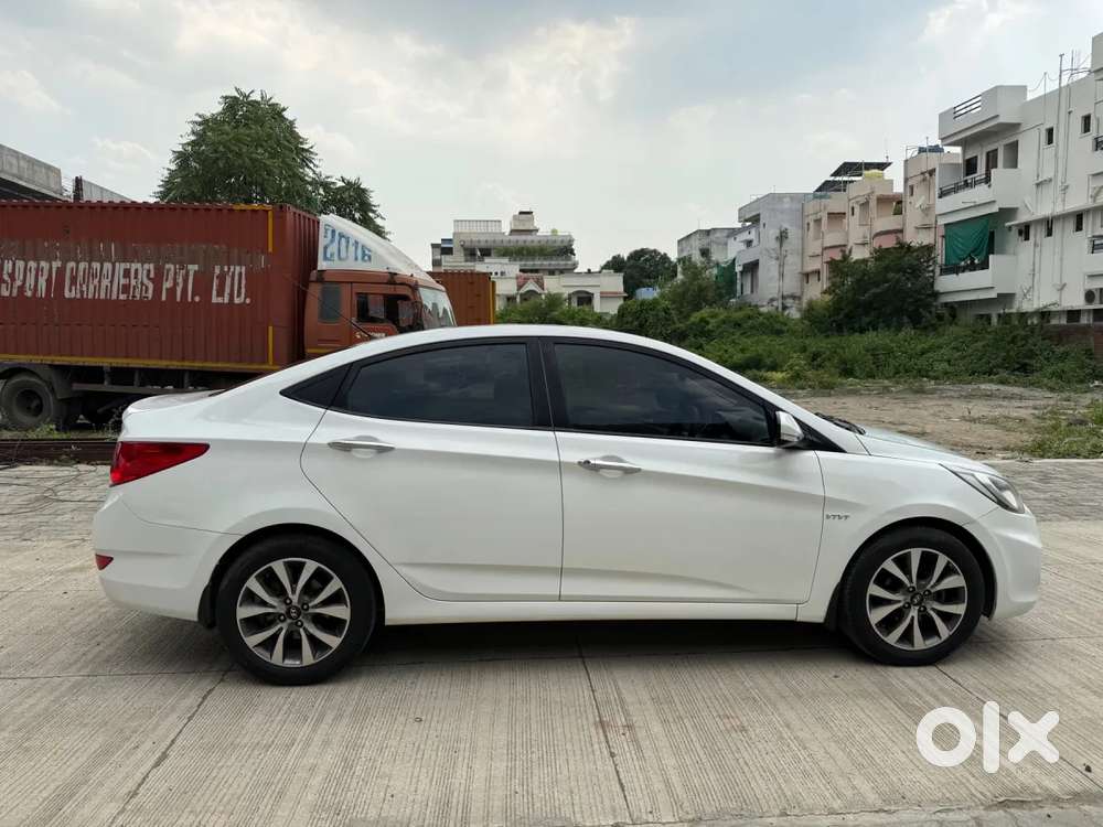 Hyundai Verna Fluidic 1.6 Vtvt Sx, 2014, Petrol