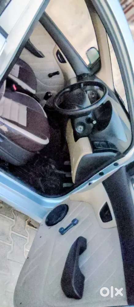 Hyundai Eon 2016 Petrol Well Maintained