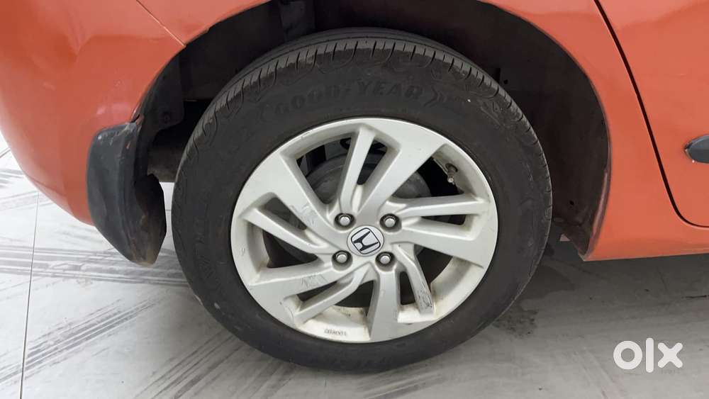 Honda Jazz [2020-2023] 1.2 V I-vtec Mt, 2015, Petrol