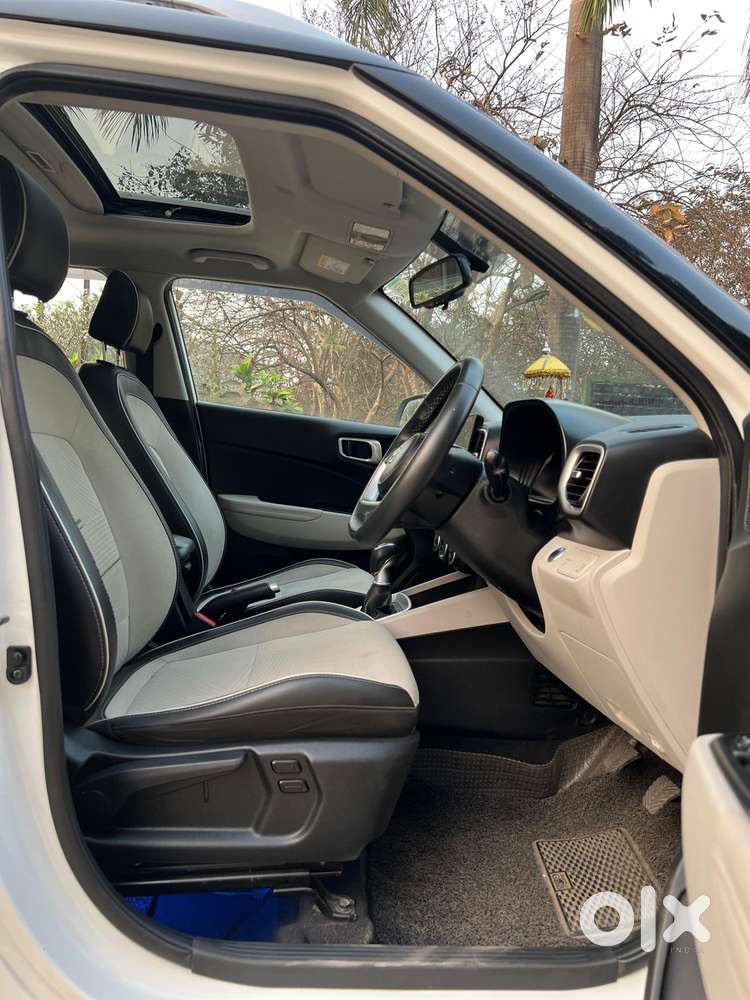 Hyundai Venue Sx (o) Mt 1.5 Diesel, 2022, Diesel