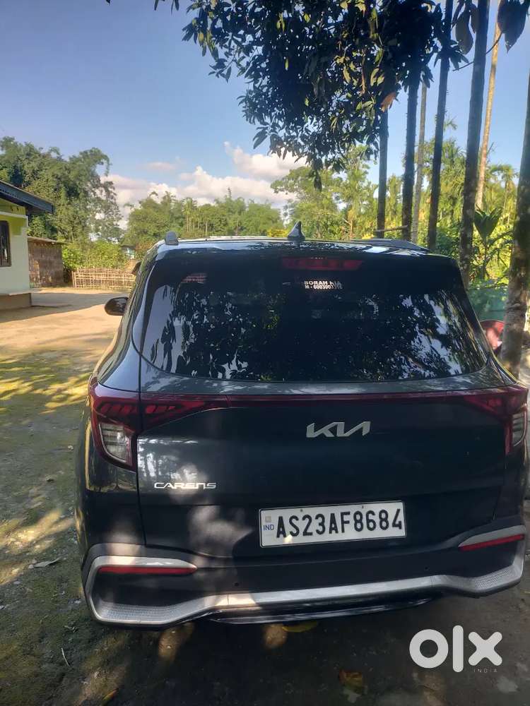 Kia Carens 2023 Petrol 60500 Km Driven