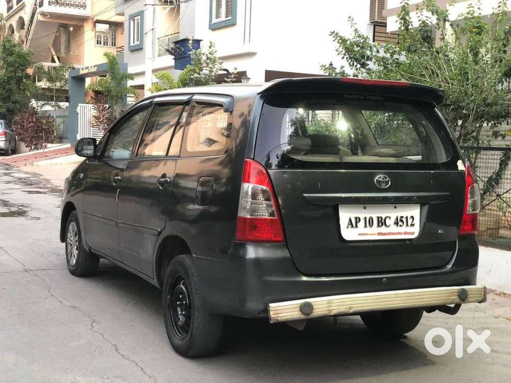 Toyota Innova 2012-2013 2.5 E Diesel Ms 8-seater, 2012, Diesel