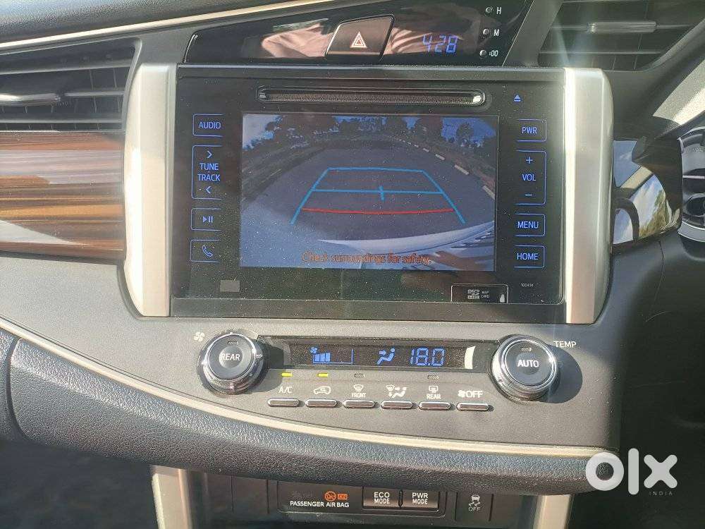 Toyota Innova Crysta 2.8z Automatic, 2017, Diesel