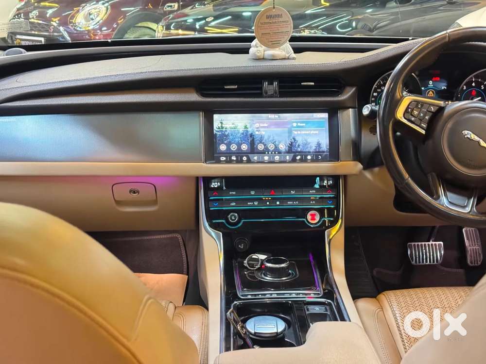 Jaguar Xf, 2019, Petrol