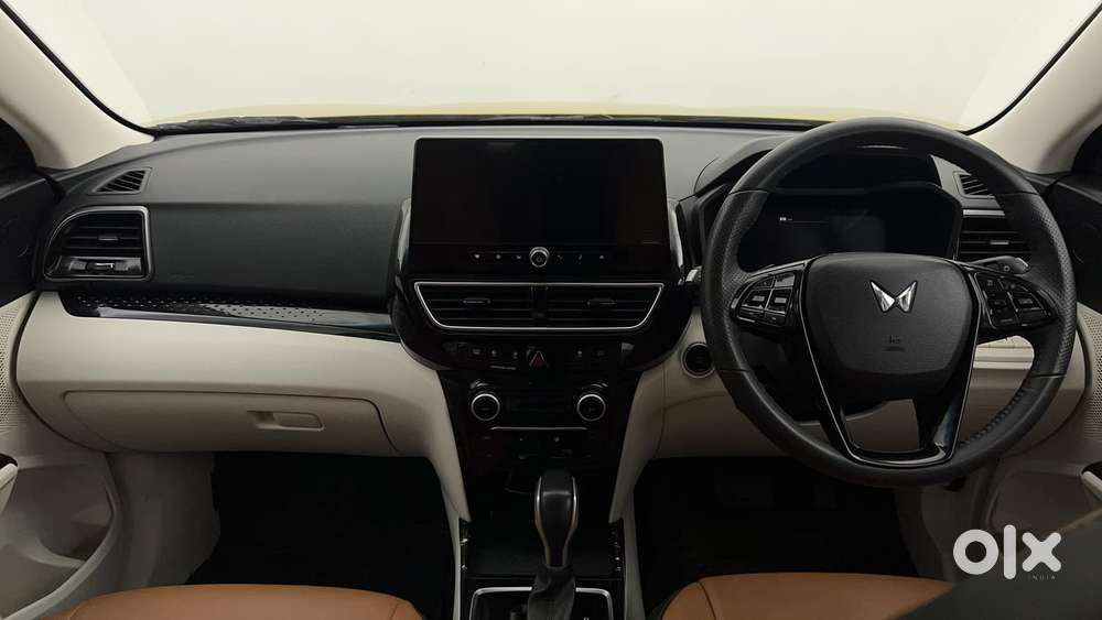 Mahindra Xuv 3xo Ax5l 1.2 Petrol At, 2024, Petrol