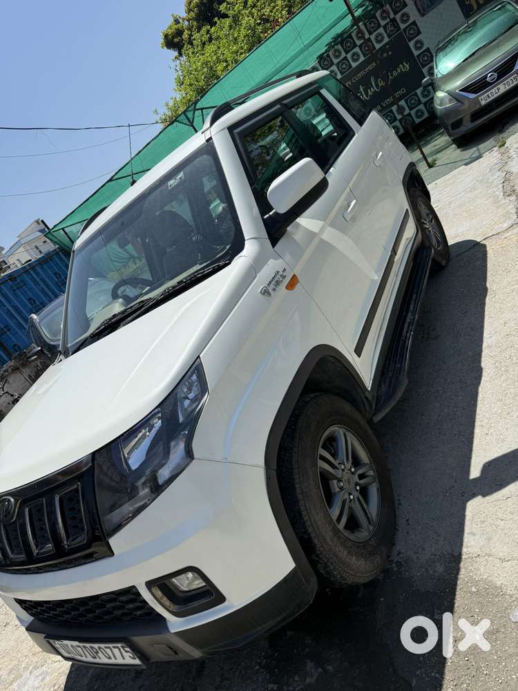 Mahindra Tuv 300 T10, 2019, Diesel