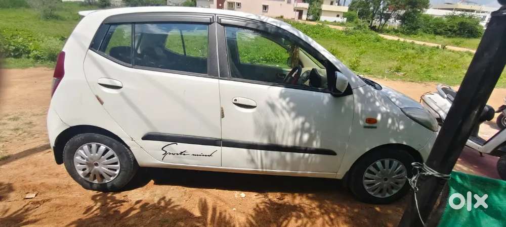 Hyundai I10 1.2 Sportz 2010