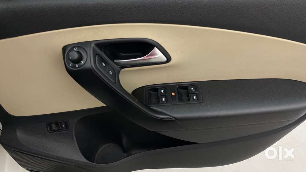 Volkswagen Vento 1.0 Highline Plus At, 2020, Petrol