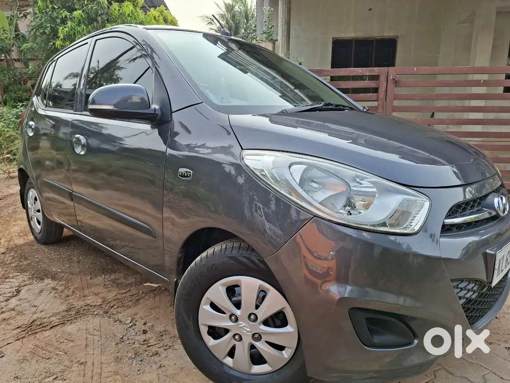 New Tyres. New Insurance. Centre Lock. 4 Door Power Window