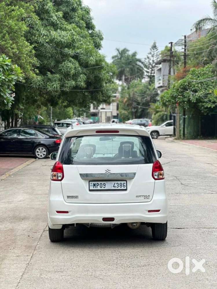 Maruti Suzuki Ertiga Vxi Shvs, 2015, Petrol