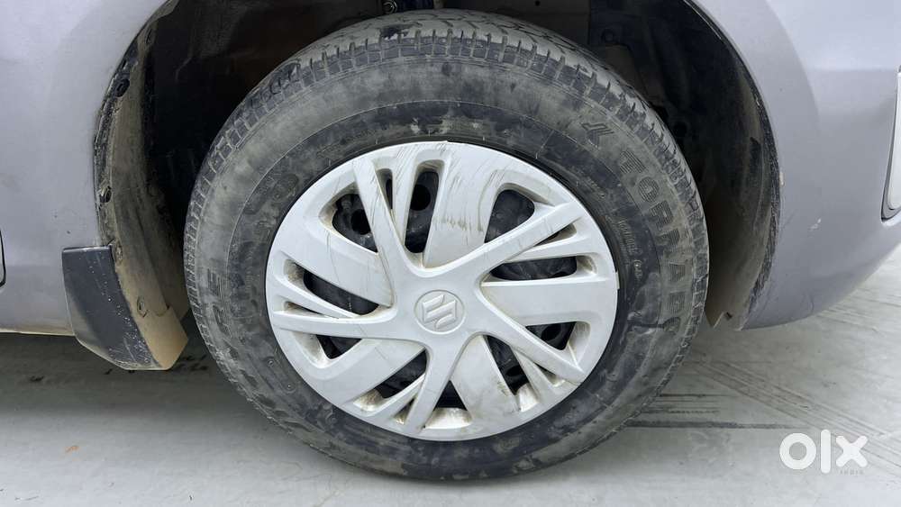 Maruti Suzuki Swift Vvt Vxi, 2016, Petrol