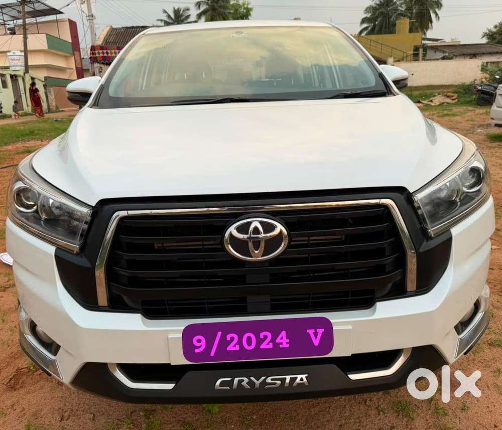 Toyota Innova Crysta 2.4 V 8 Str, 2024, Diesel