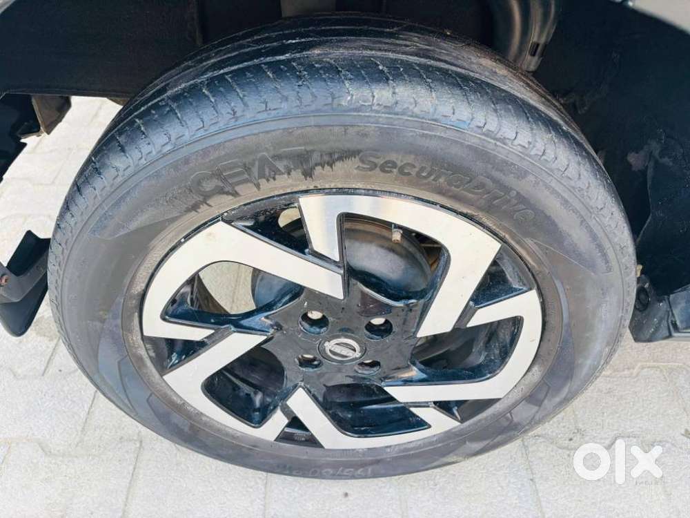 Nissan Magnite 1.0 Xv Premium Turbo Cvt (o), 2022, Petrol