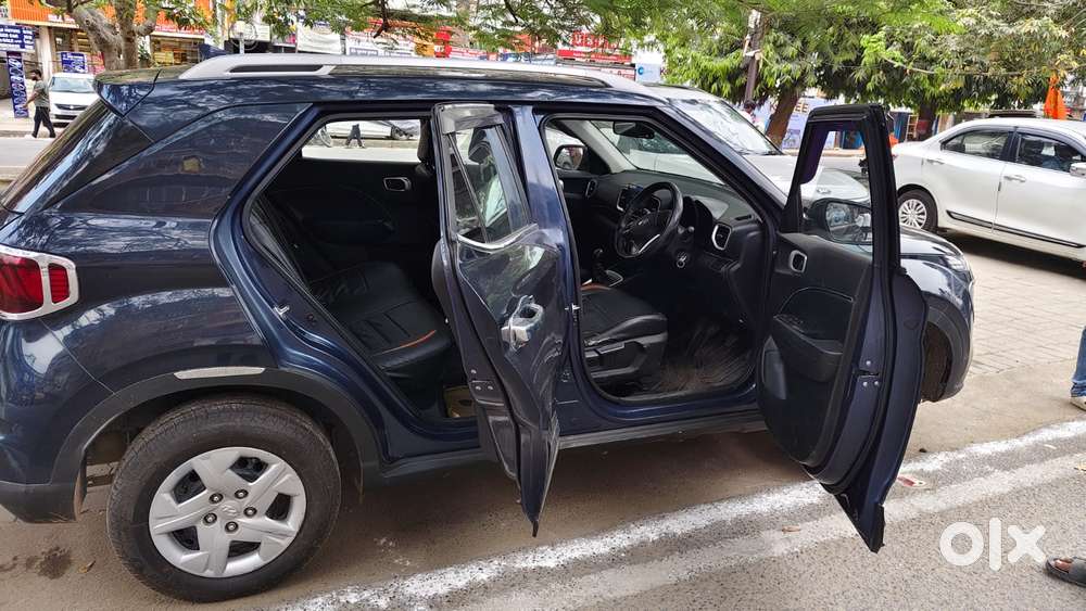 Hyundai Venue Sx Mt, 2020, Petrol