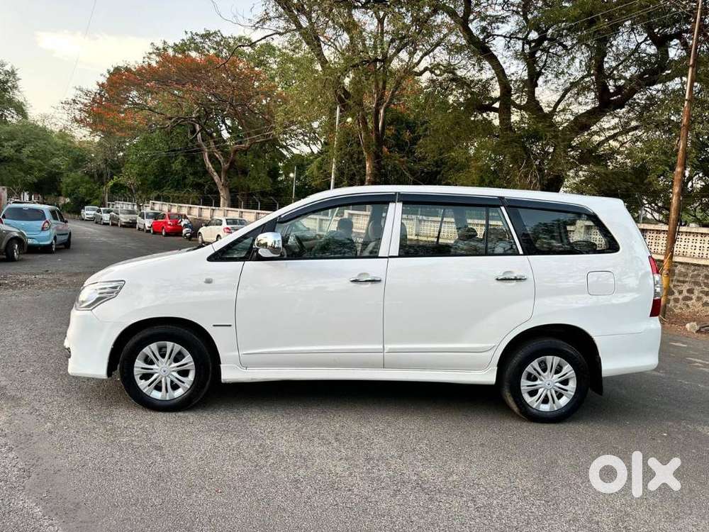 Toyota Innova 2.5 G (diesel) 8 Seater, 2015, Diesel