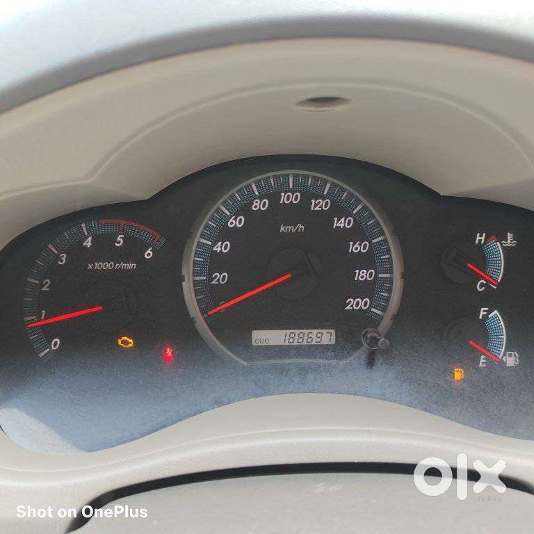 Toyota Innova 2.5 Ev (diesel) Ps 8 Seater Bs Iv, 2013, Diesel