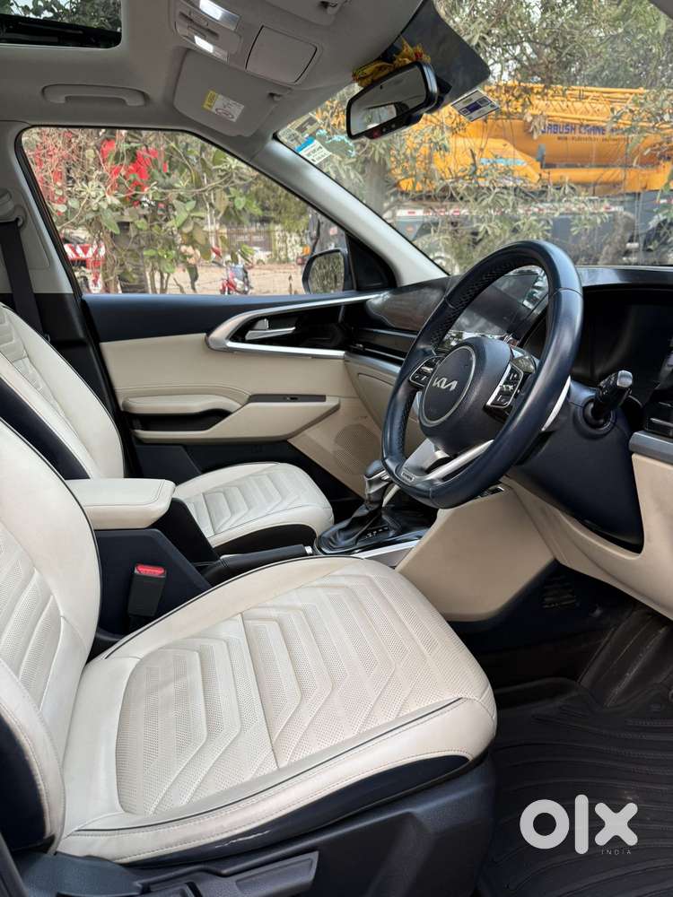 Kia Carens Luxury (o)1.5 Diesel At 7 Str, 2022, Diesel