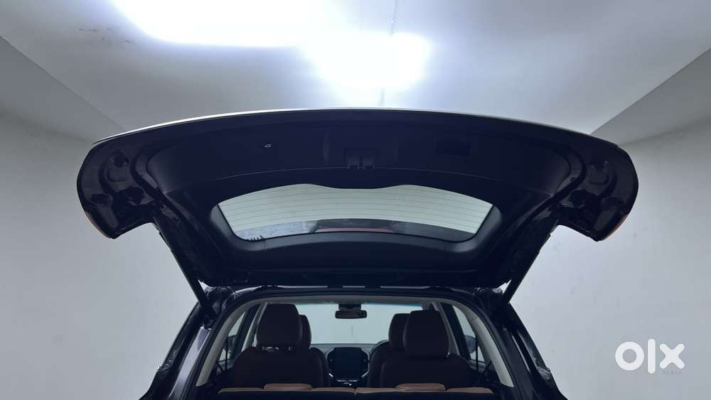Mg Hector Plus 1.5 Sharp Turbo Cvt 6 Str, 2022, Petrol