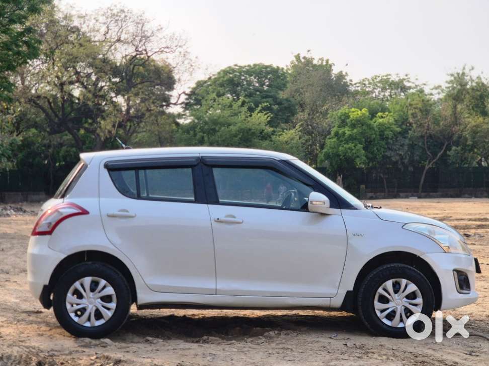 Maruti Suzuki Swift Vxi, 2015, Petrol
