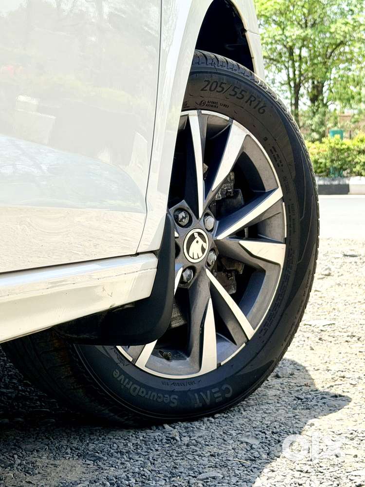 Skoda Slavia 1.5 Tsi Style Dsg, 2022, Petrol