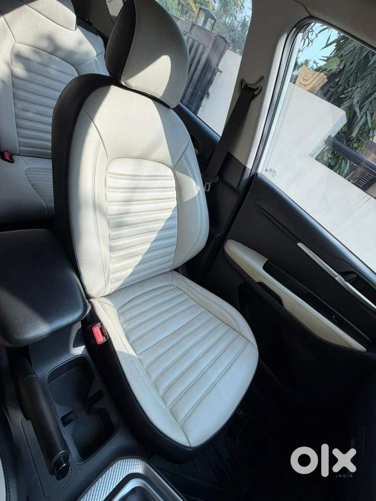 Kia Sonet Manual Petrol 2023