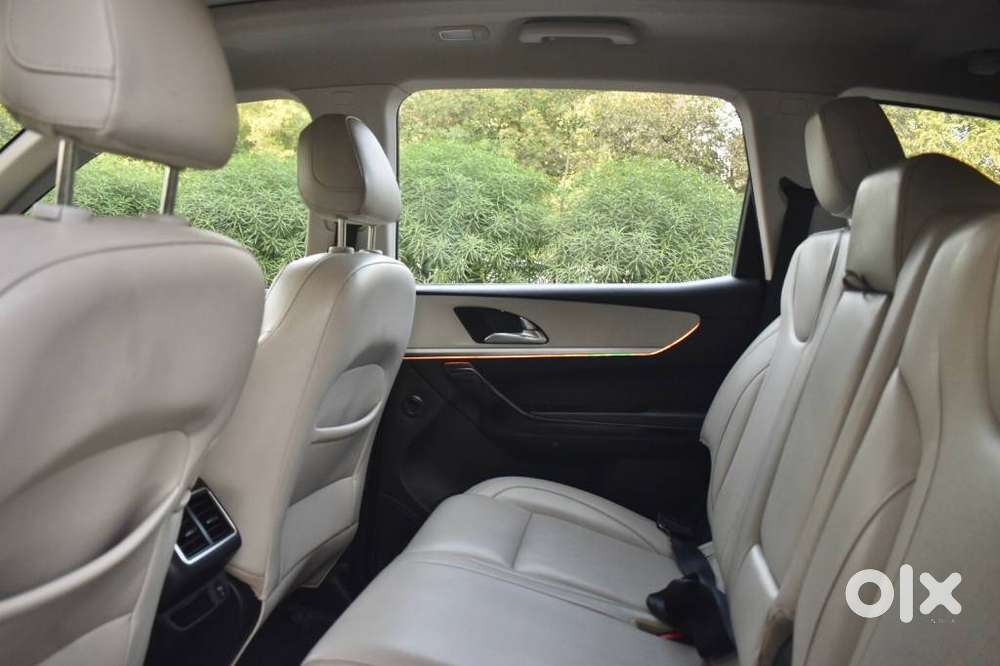 Mahindra Xuv700 2.2 Ax 7 Diesel At Str Awd, 2022, Diesel