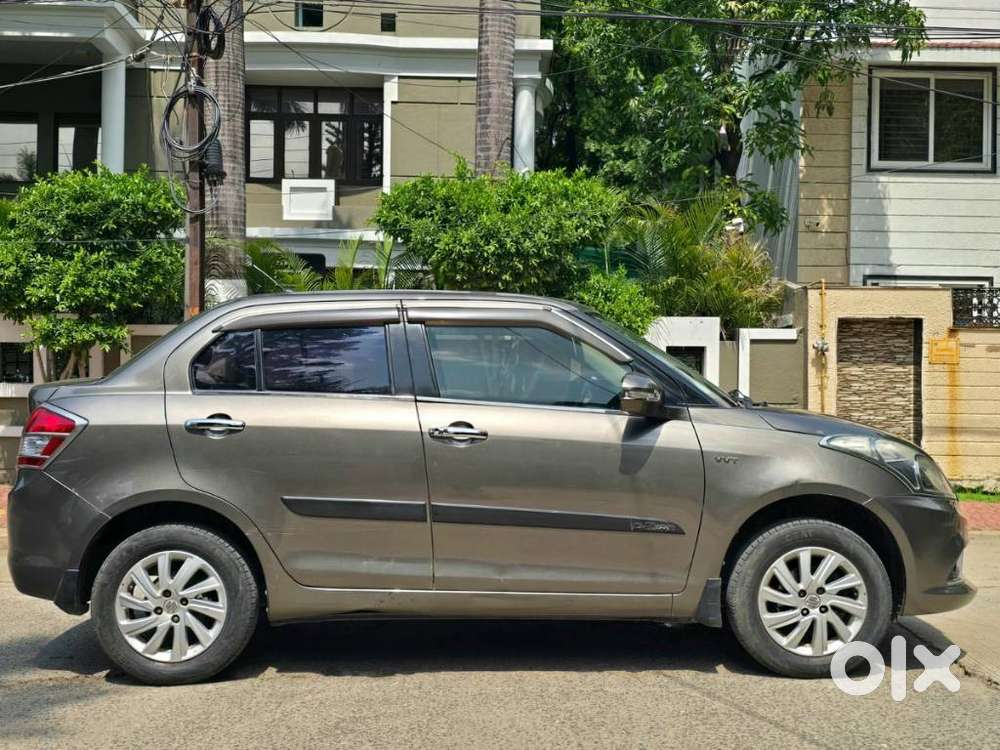Maruti Suzuki Swift Dzire 1.2 Zxi Bsiv, 2017, Petrol