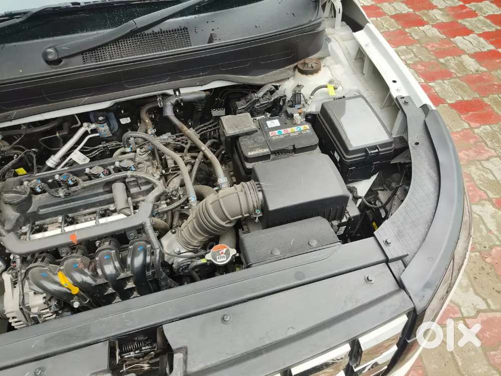 Hyundai Venue Petrol Manual 2025
