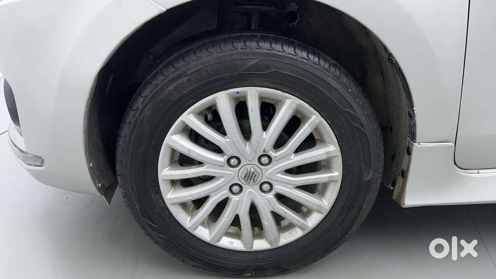 Maruti Suzuki Dzire 1.2 Zxi Amt, 2017, Petrol