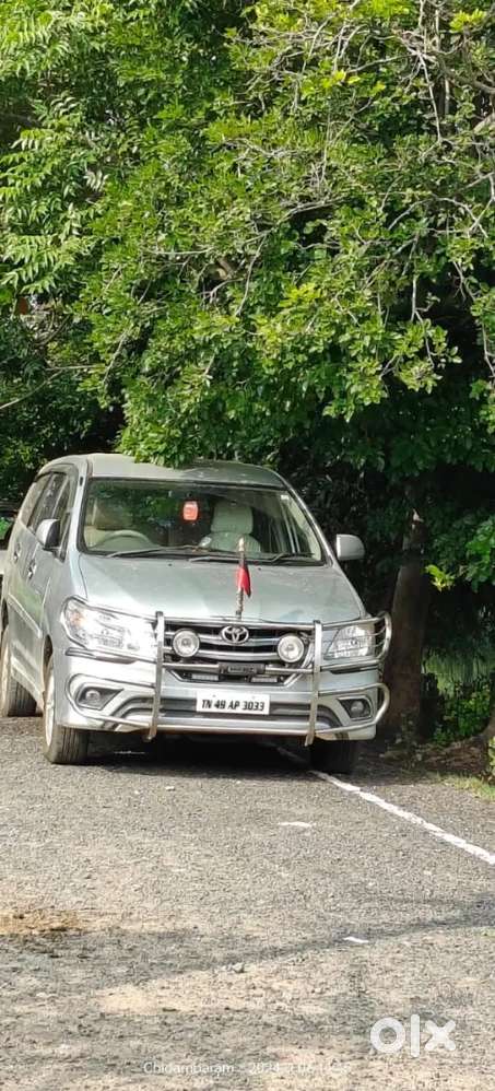 Toyota Innova 2013 Diesel 3rd Owner (showroom Service Record)