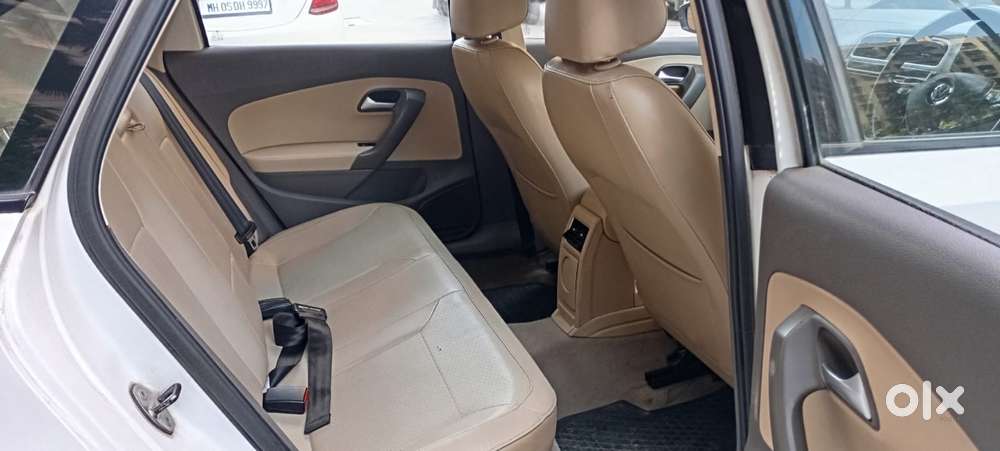 Volkswagen Vento 1.2 Highline Plus At 16 Alloy, 2016, Petrol