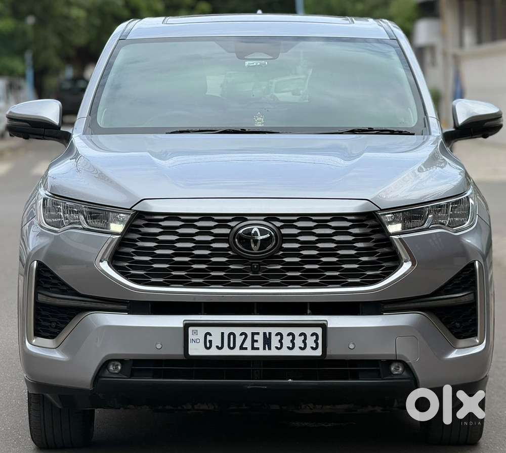 Toyota Innova Hycross 2.0 Zx Hybrid 7 Str, 2025, Petrol