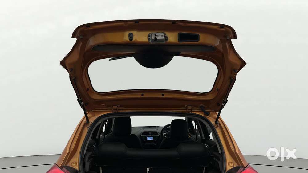 Tata Tiago 1.2 Revotron Xza, 2017, Petrol